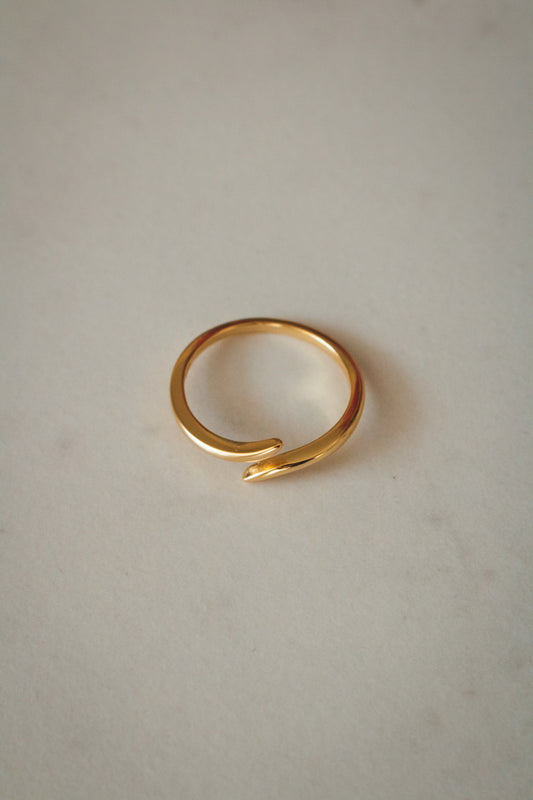 NEVER ENDING Anillo con baño de oro 18k