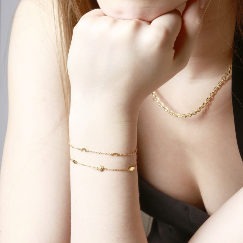 TRIPLE MOON Pulsera con baño de oro 18k